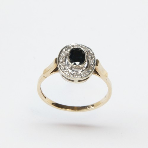 9ct Gold Sapphire/Diamond Ring